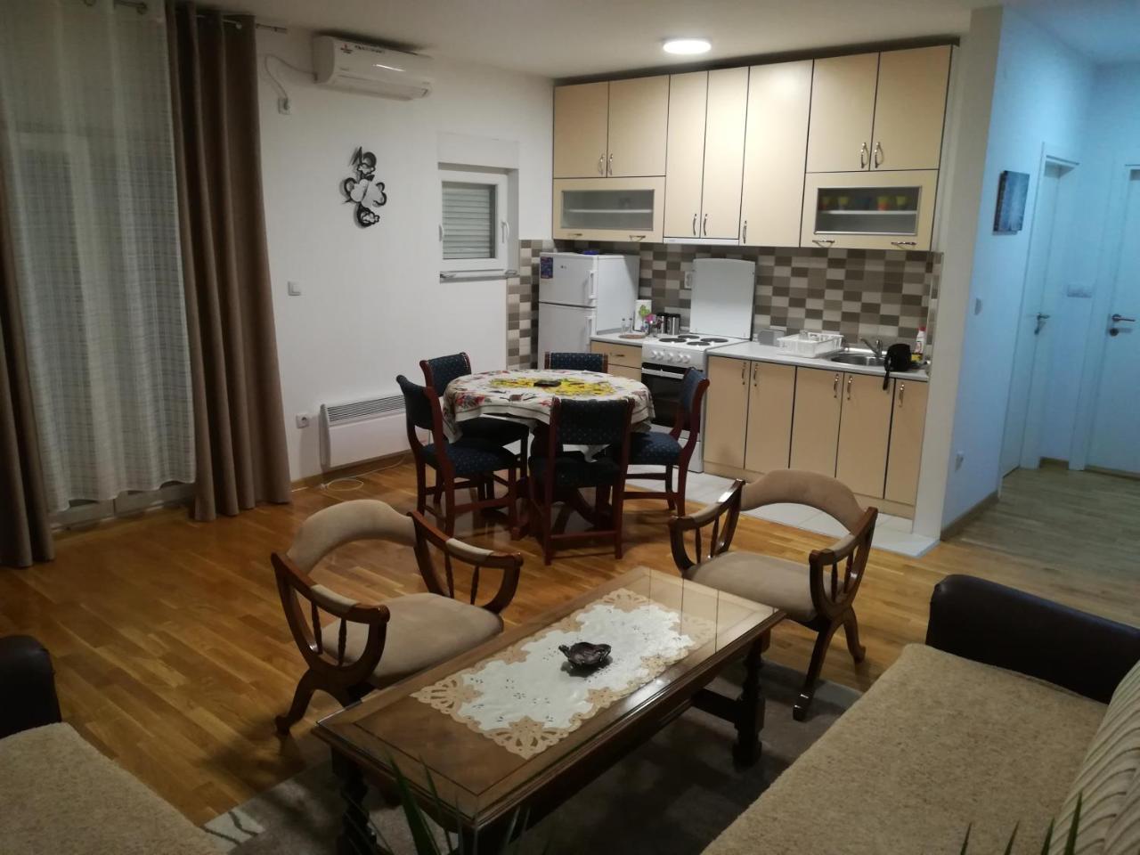 Apartament Apartmens Natali Belgrad Zewnętrze zdjęcie